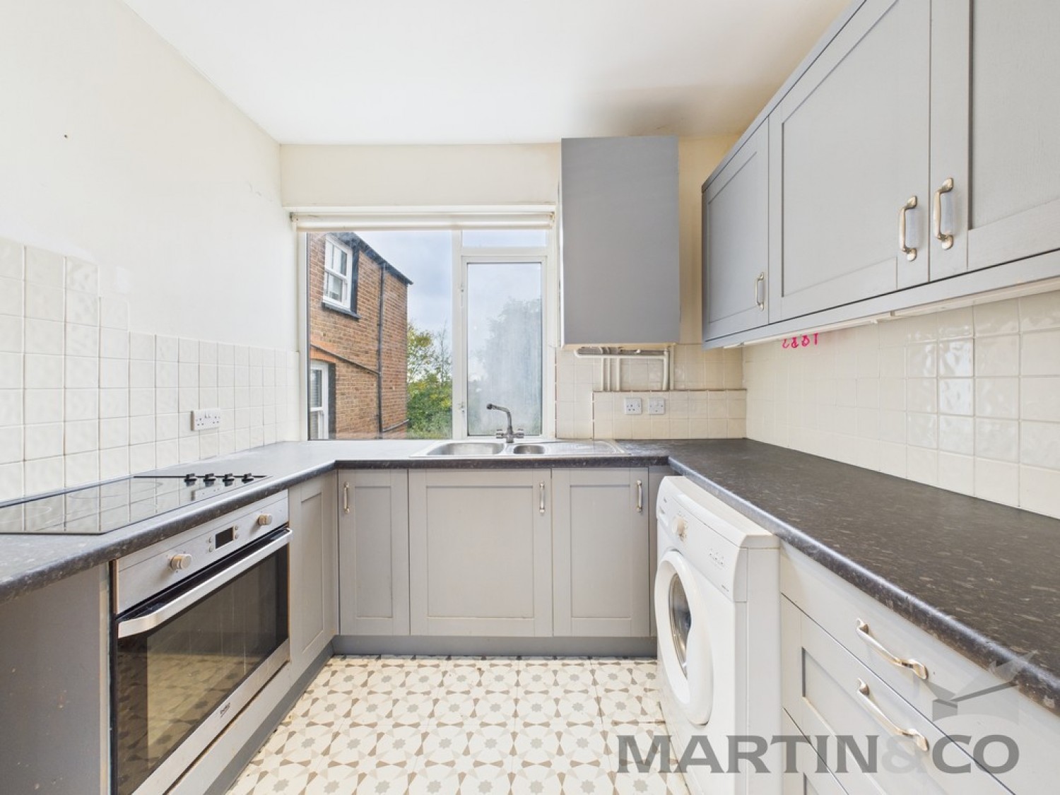 2 bedroom Flat for Sale London Road, St Albans