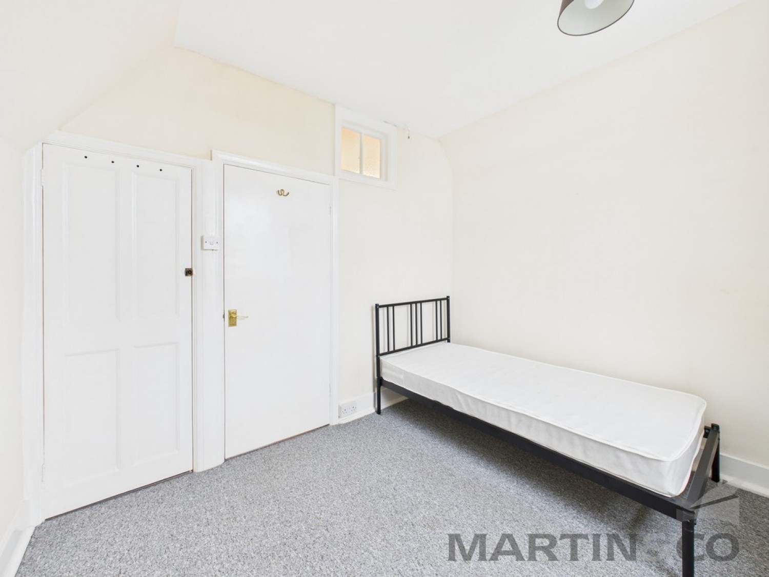 2 bedroom Flat for Sale London Road, St Albans