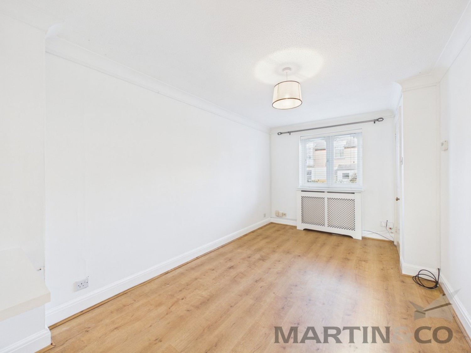 2 bedroom House in Old London Road, St Albans