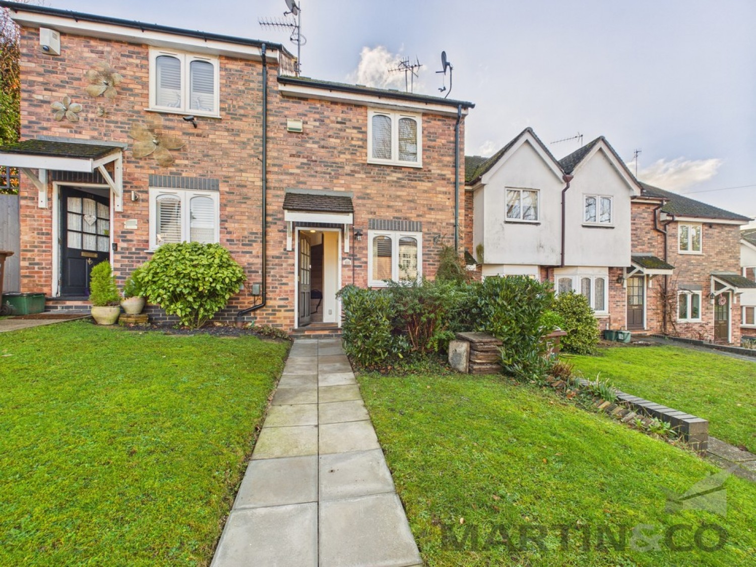 2 bedroom House in Old London Road, St Albans