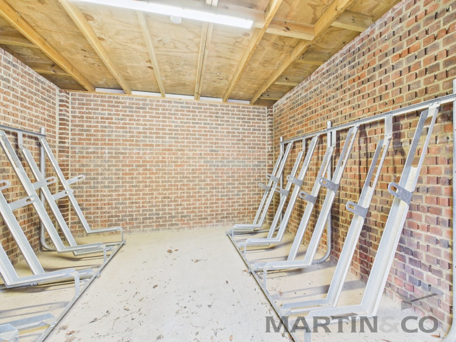 2 bedroom Flat in Blossom Drive, Welwyn Garden City