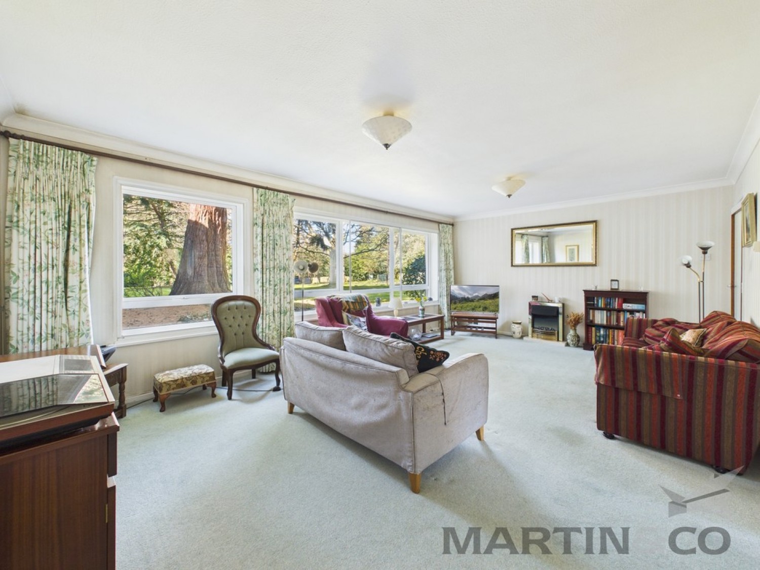 3 bedroom Flat for Sale The Dell, Sandpit Lane, St Albans