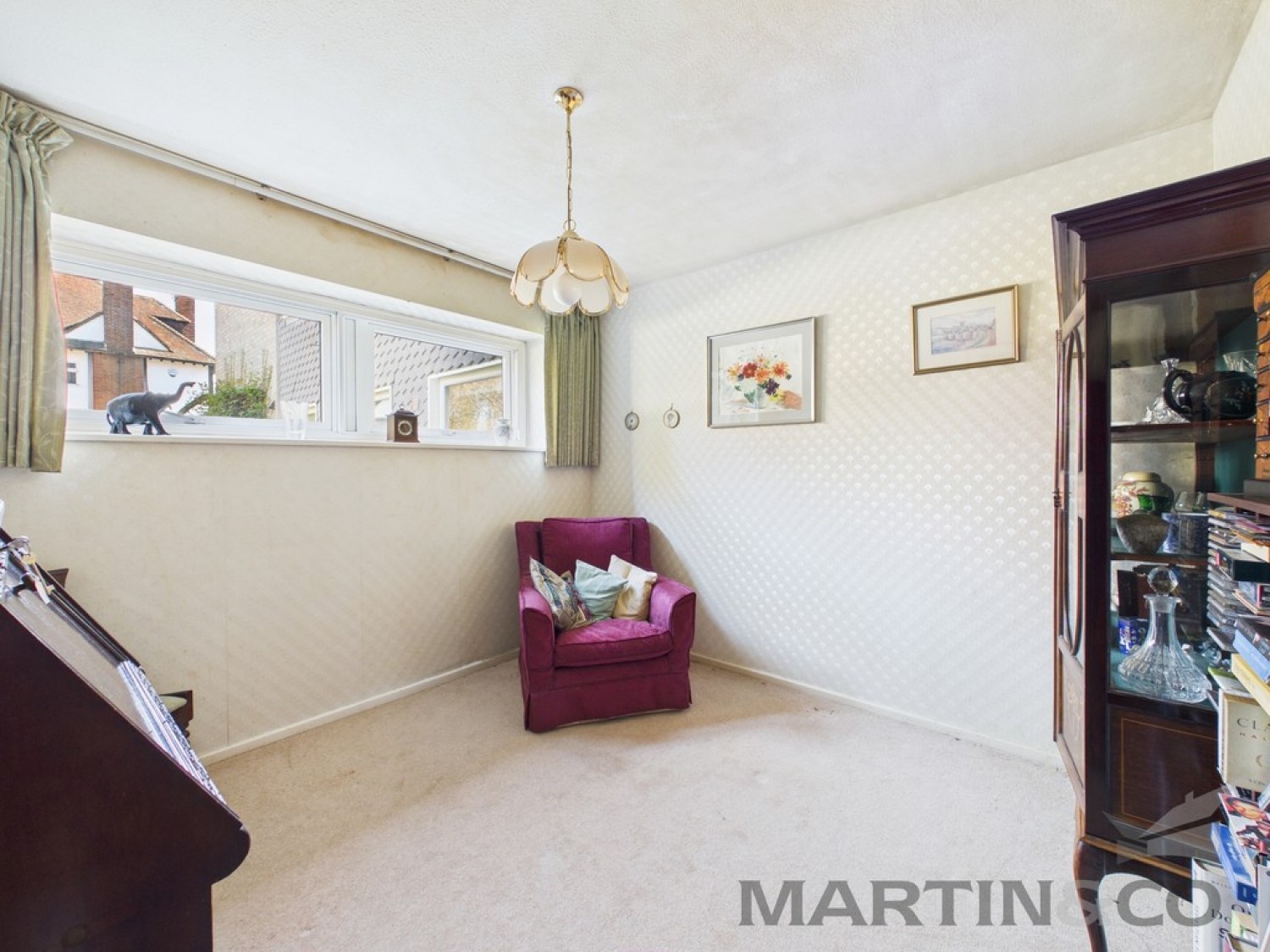 3 bedroom Flat for Sale The Dell, Sandpit Lane, St Albans