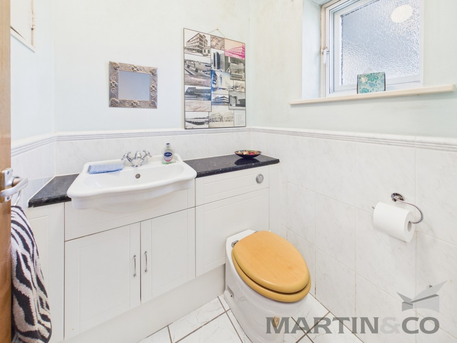 3 bedroom Flat for Sale The Dell, Sandpit Lane, St Albans