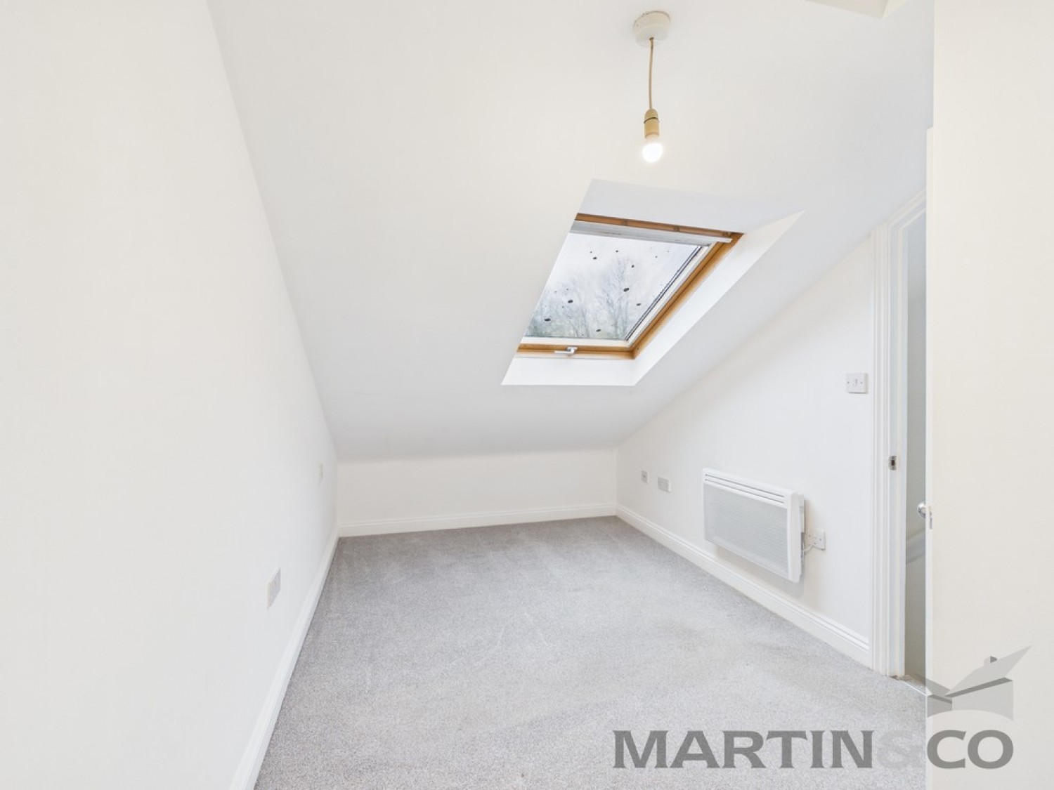 1 bedroom Flat for Letting Park View, Bucknalls Close, Garston