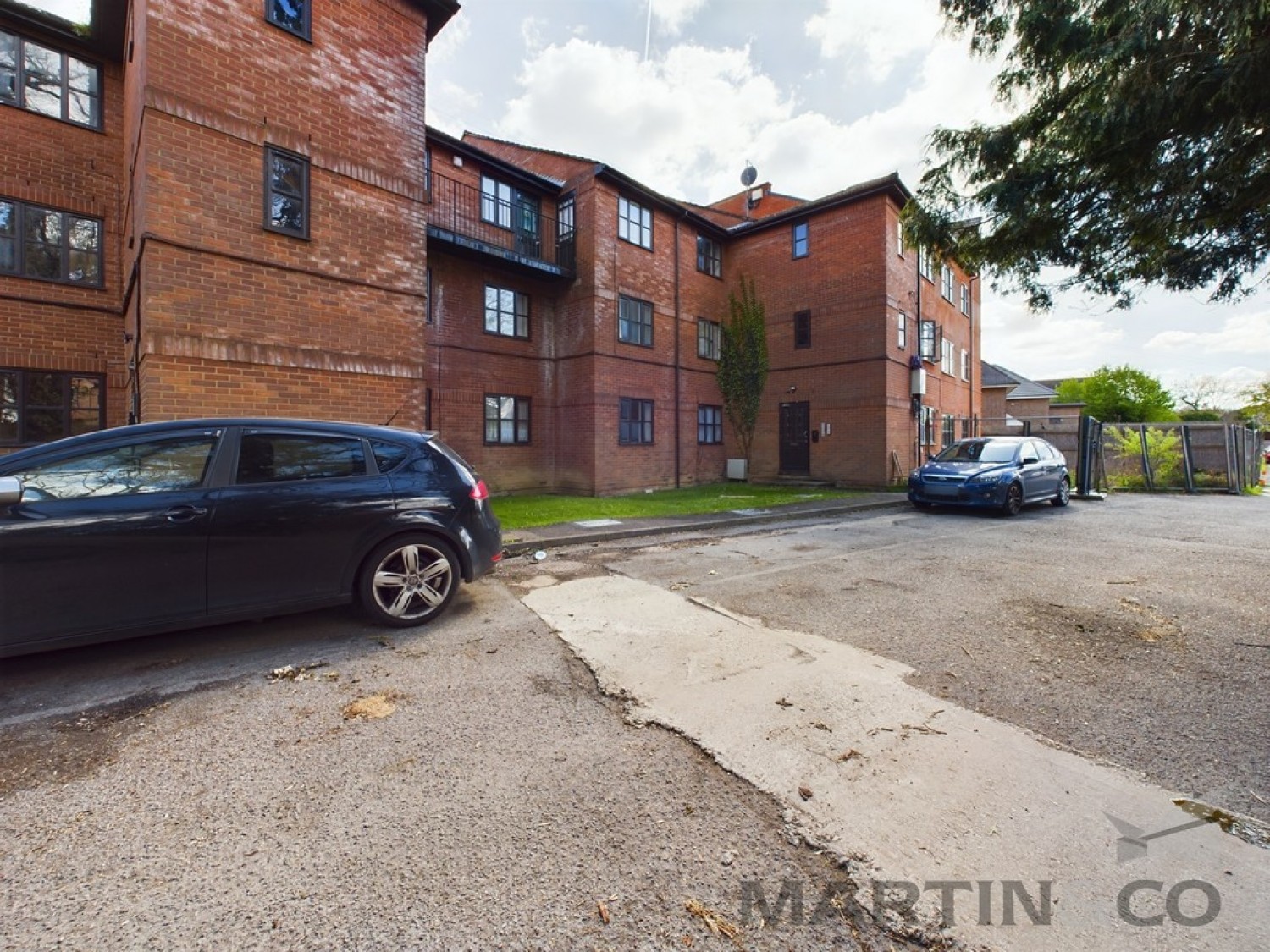 1 bedroom Flat for Letting Park View, Bucknalls Close, Garston