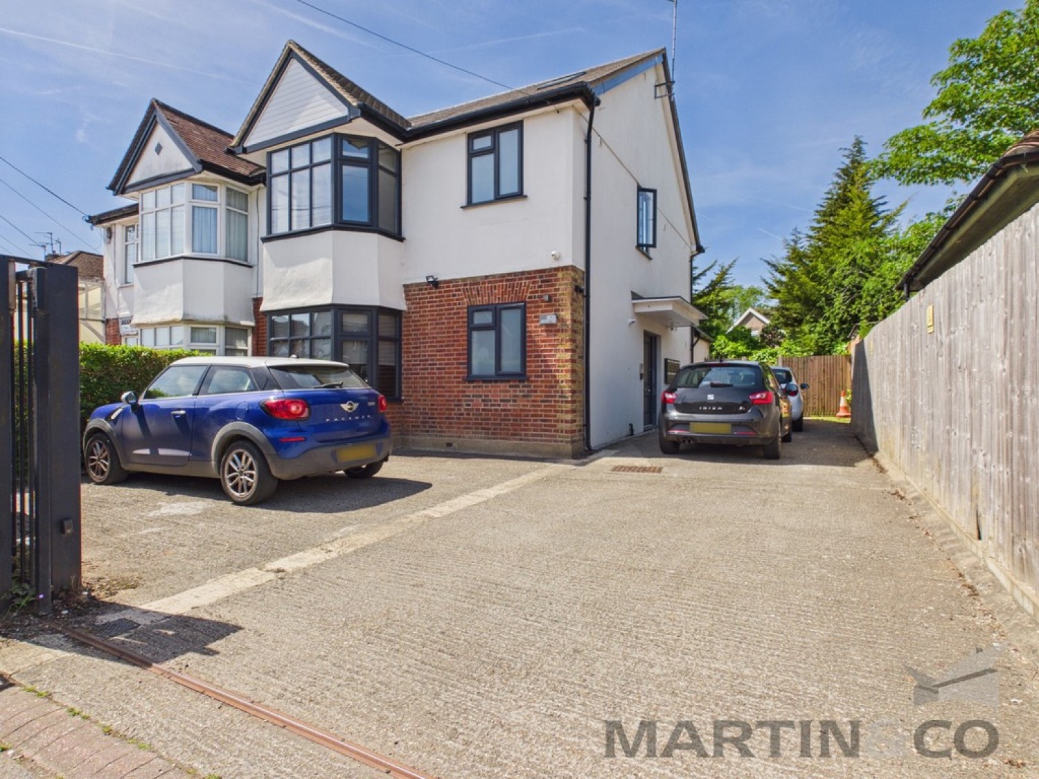 6 bedroom House of Multiple Occupation for Letting Kenton Lane, Harrow Weald