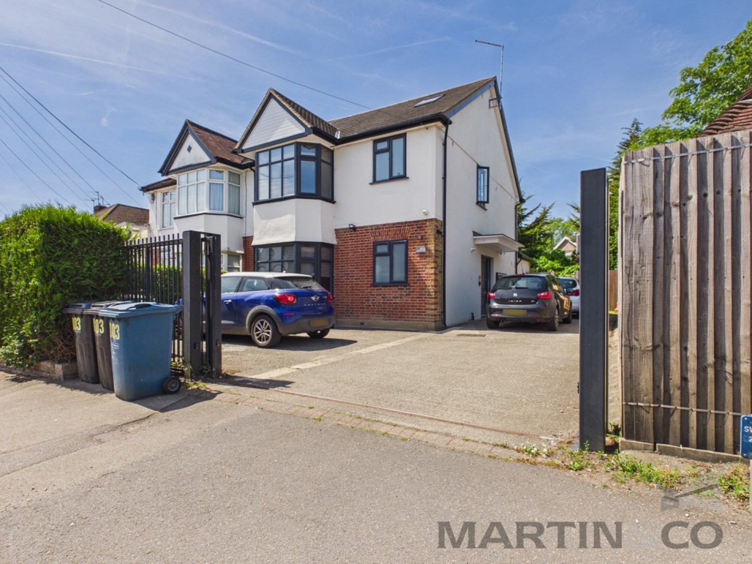 6 bedroom House of Multiple Occupation for Letting Kenton Lane, Harrow Weald