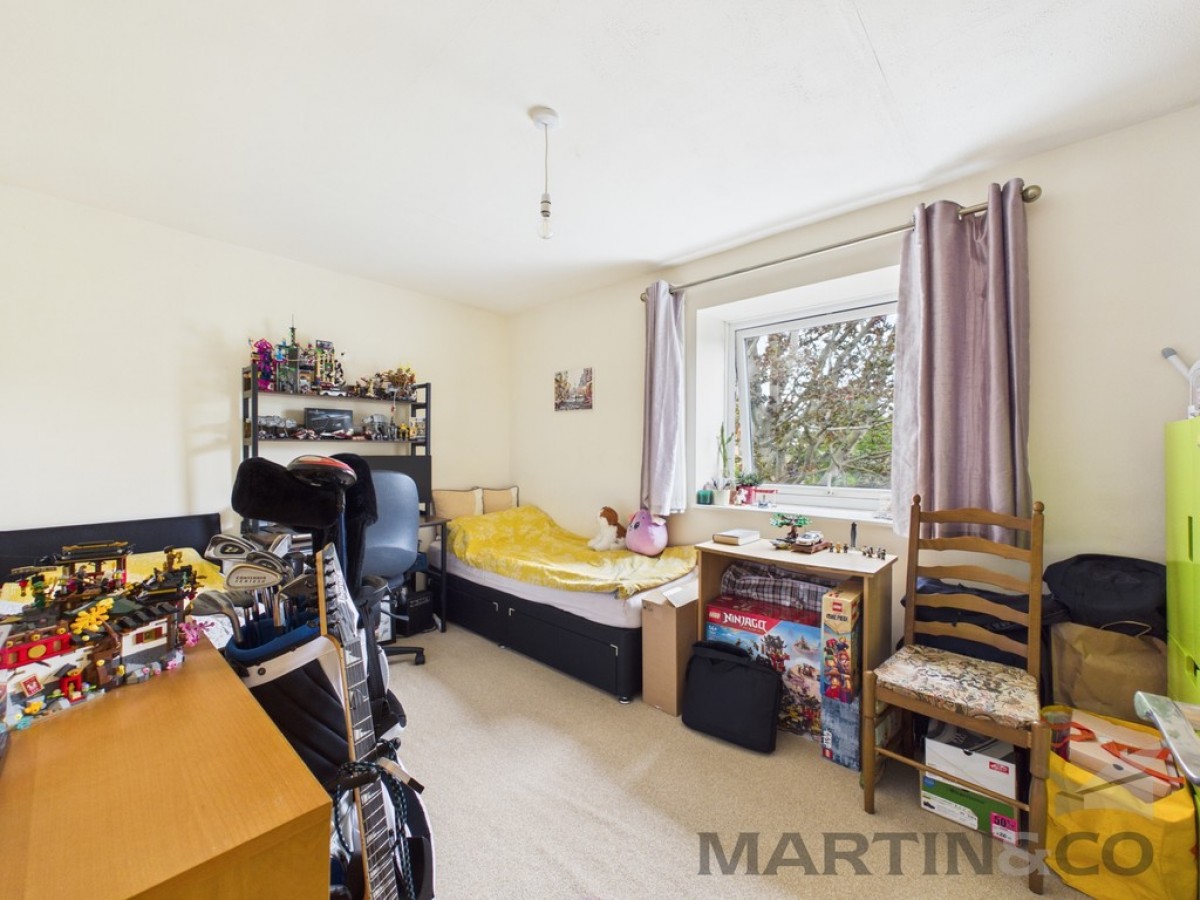 Ramsbury Road