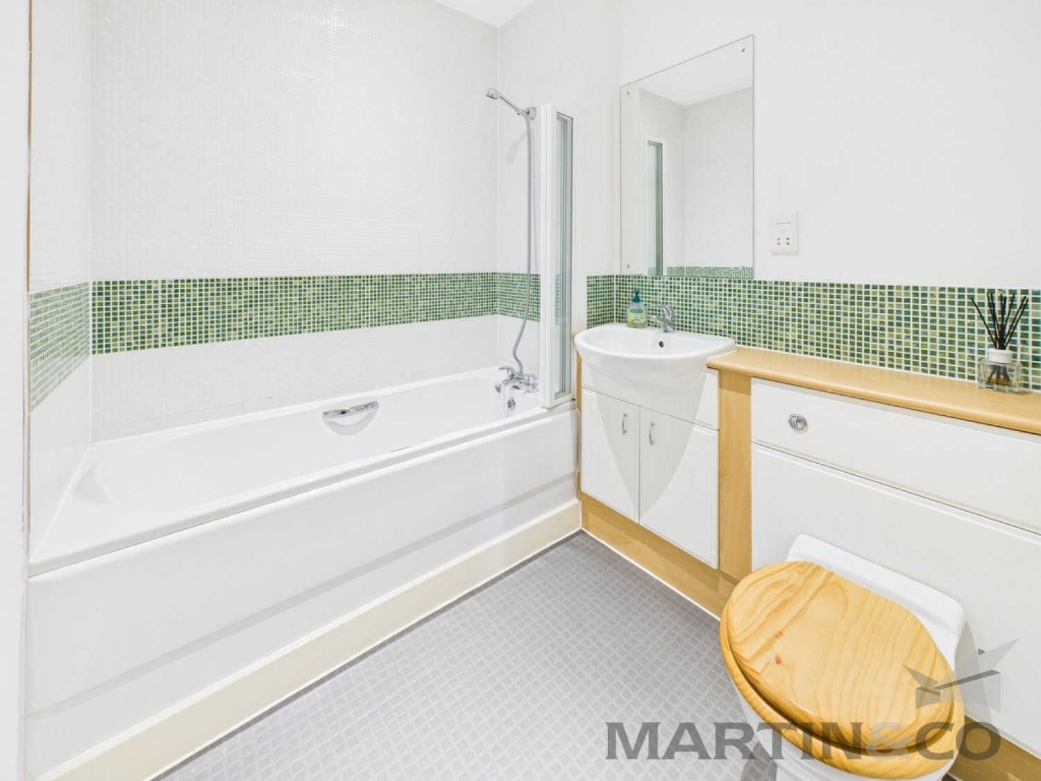 2 bedroom Flat for Letting Benedictine Place, St Albans