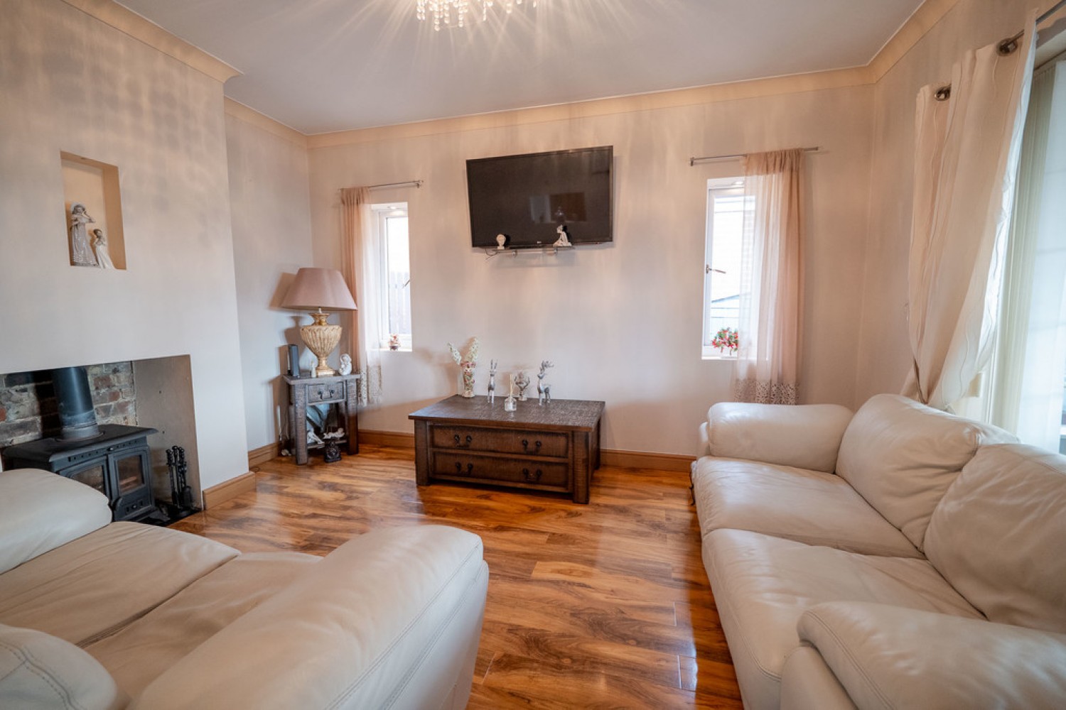 2 bedroom Bungalow for Sale Sunset View, South Hylton