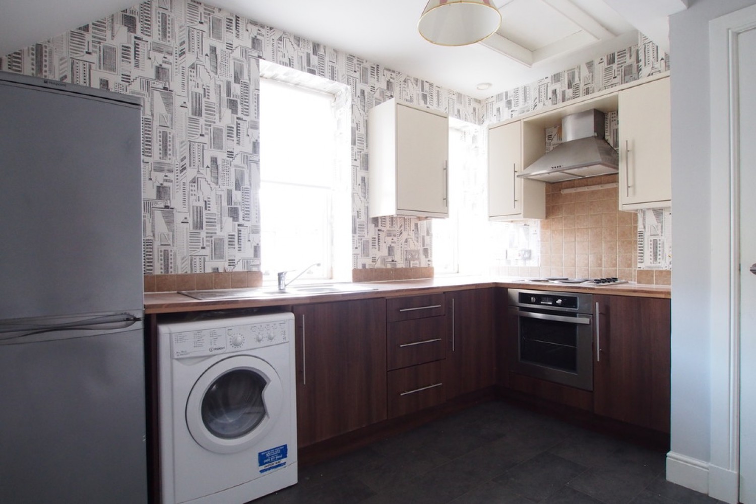 27 weighhouse Close , Paisley