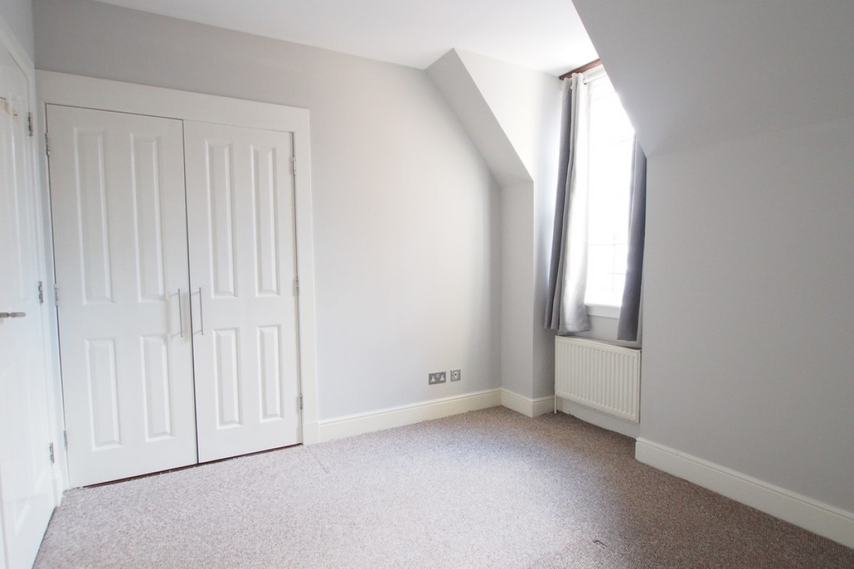 27 weighhouse Close , Paisley