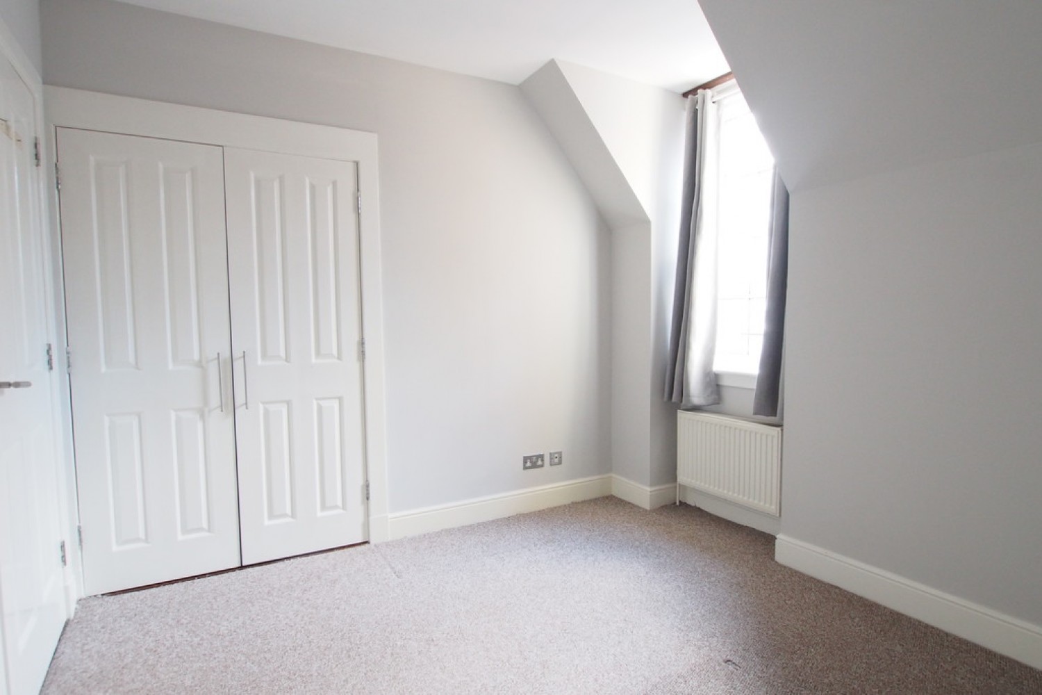 27 weighhouse Close , Paisley