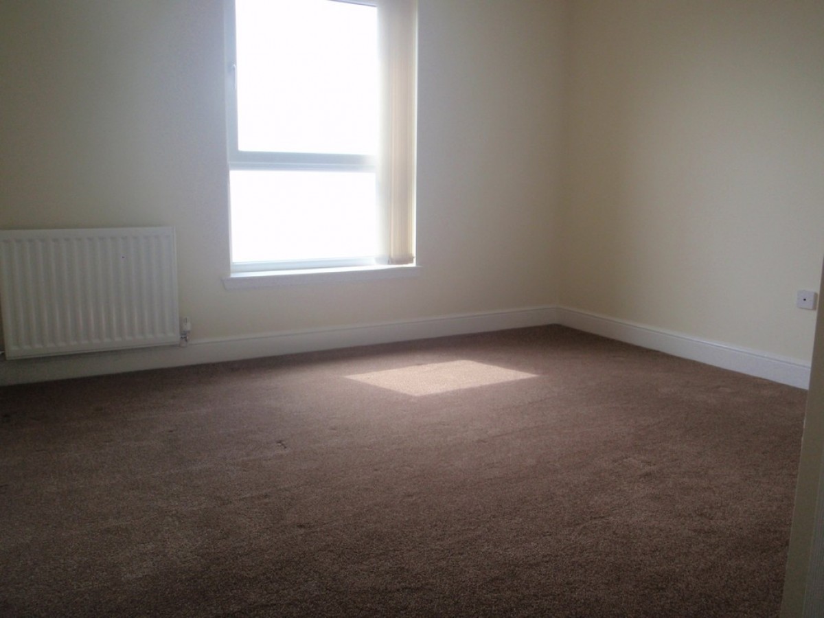 Cardon Square , Renfrew