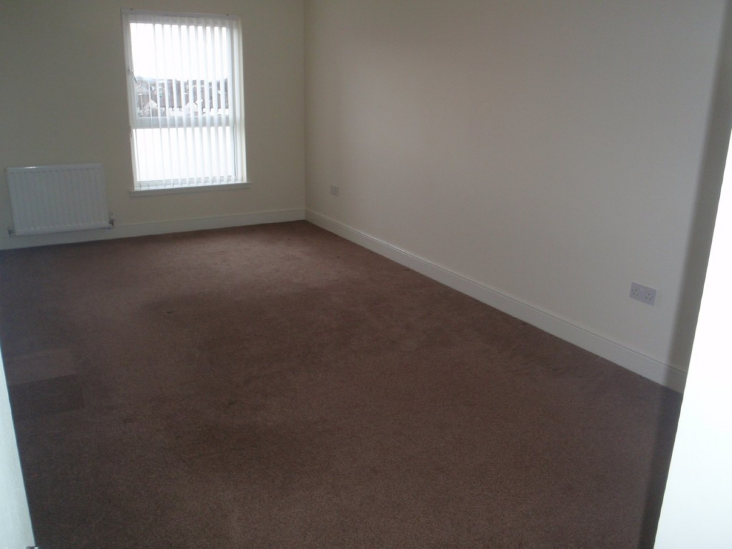 3 bedroom Flat for Letting Cardon Square Ferry Village