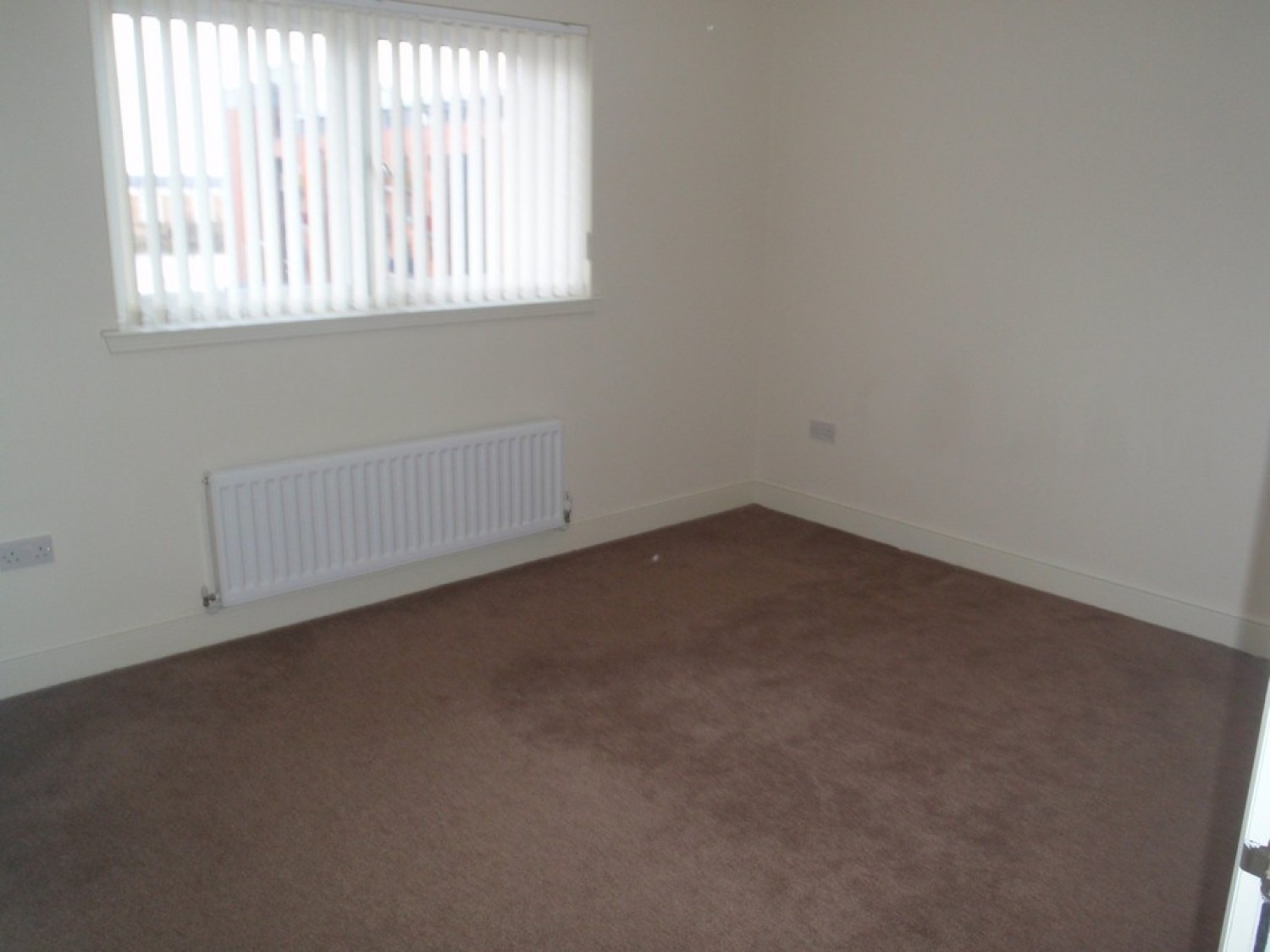 3 bedroom Flat for Letting Cardon Square Ferry Village