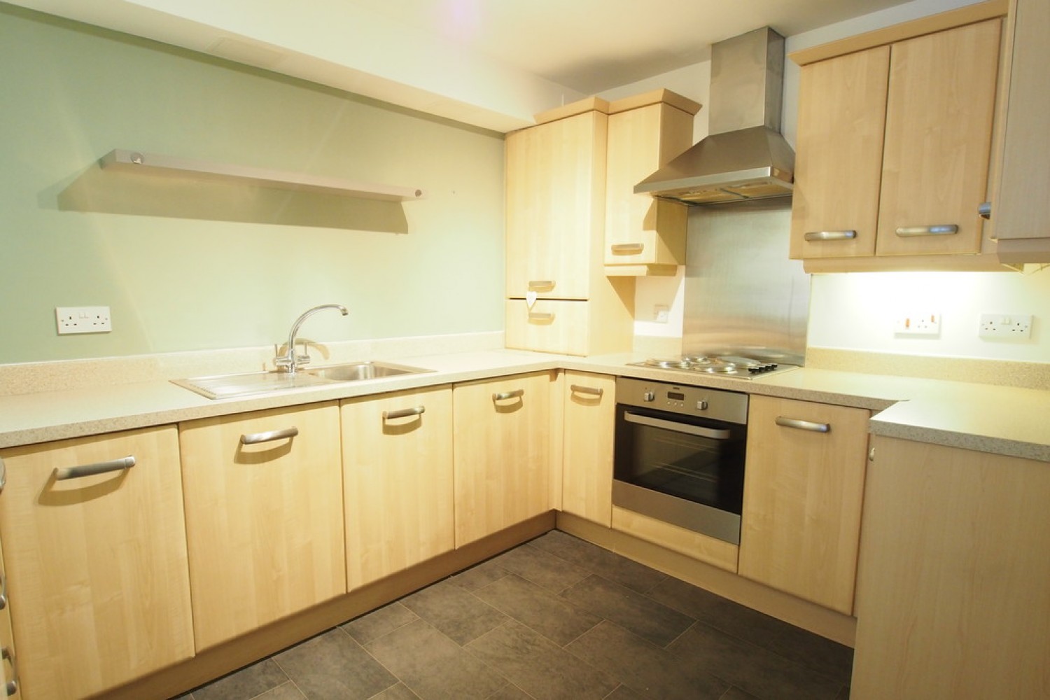 Cardon Square , Ferry Village