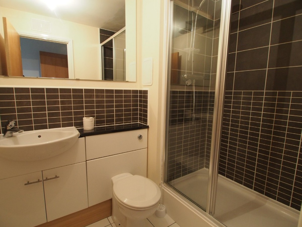 2/3, 3 Kenley Road