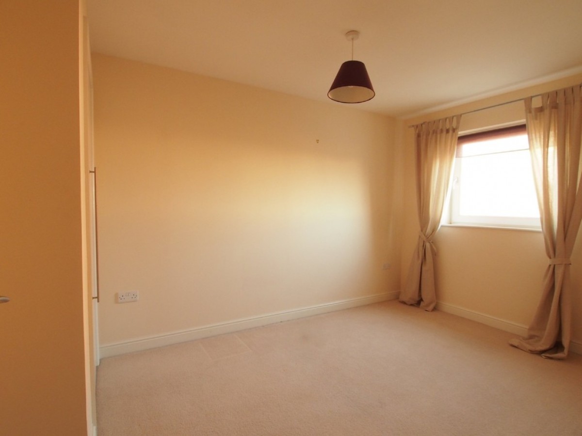 2/3, 3 Kenley Road