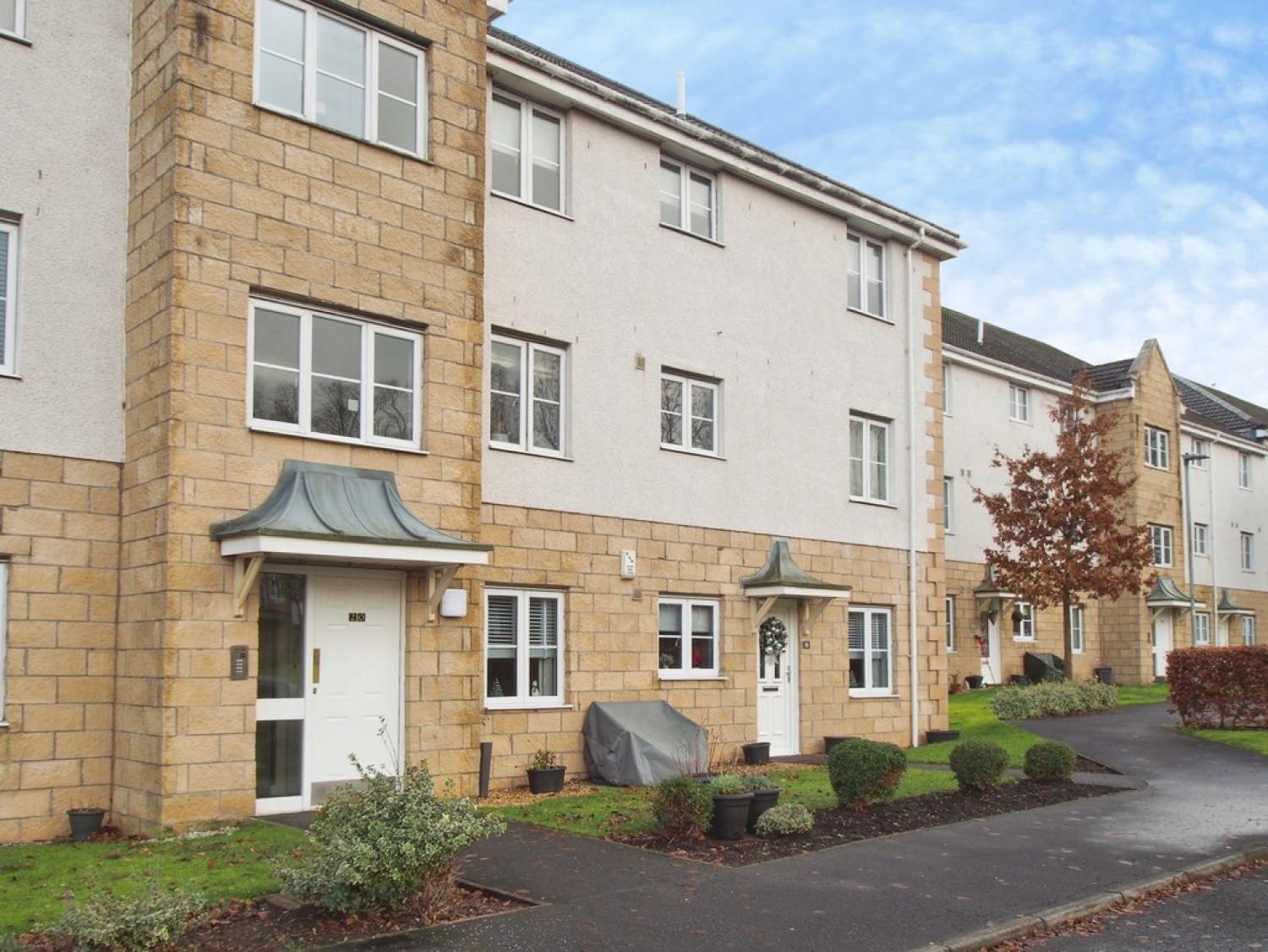 2 bedroom Flat for Letting John Neilson Avenue