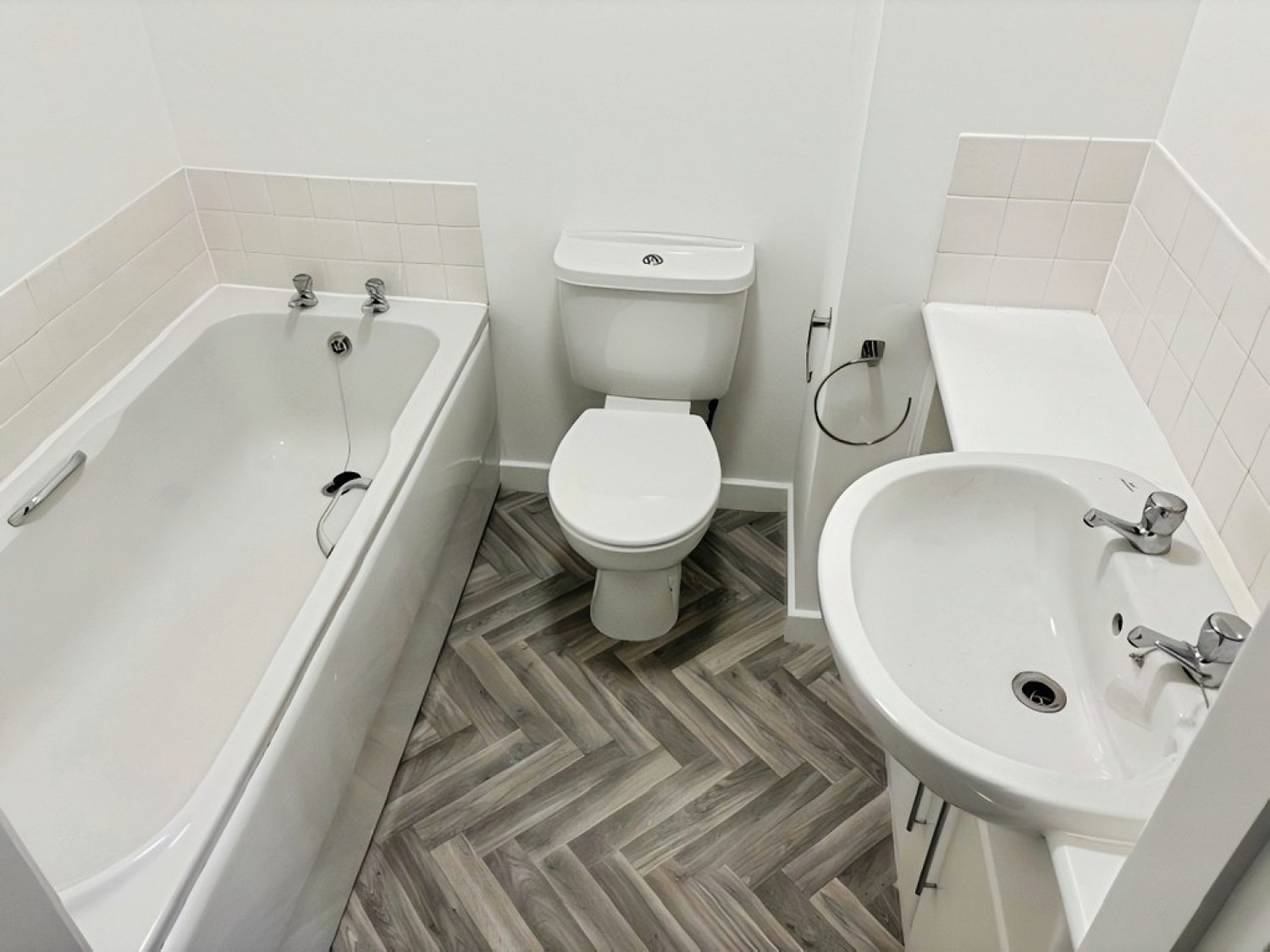 2 bedroom Flat for Letting John Neilson Avenue