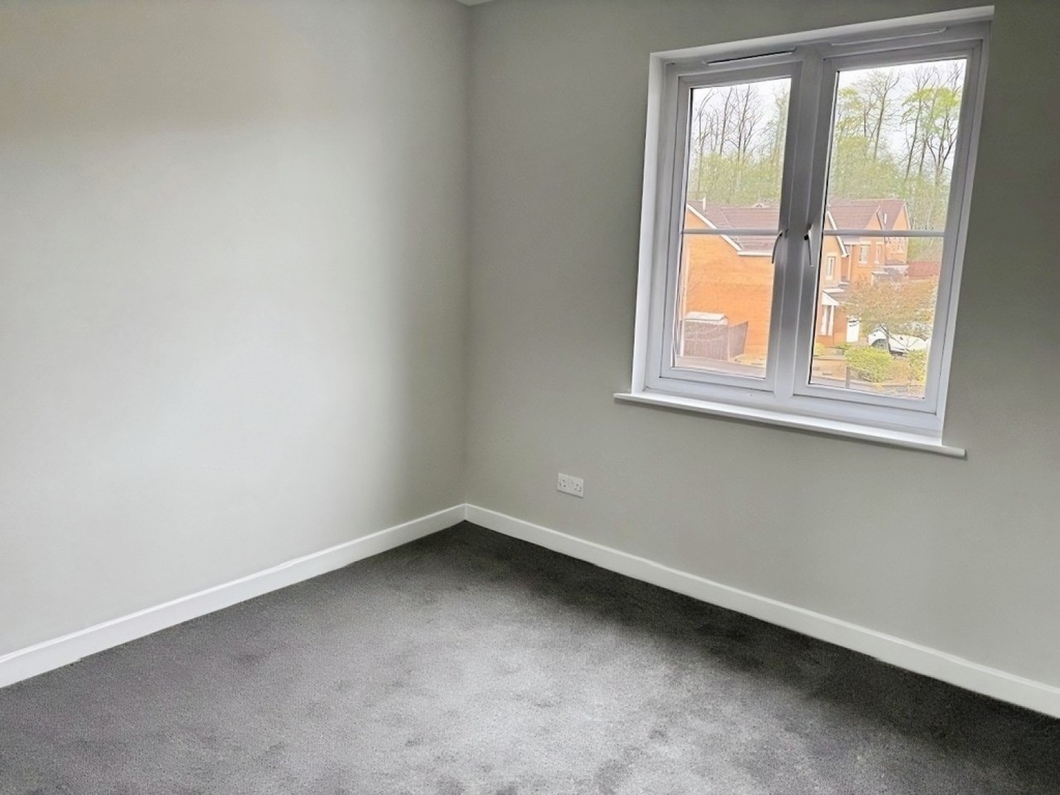 2 bedroom Flat for Letting John Neilson Avenue