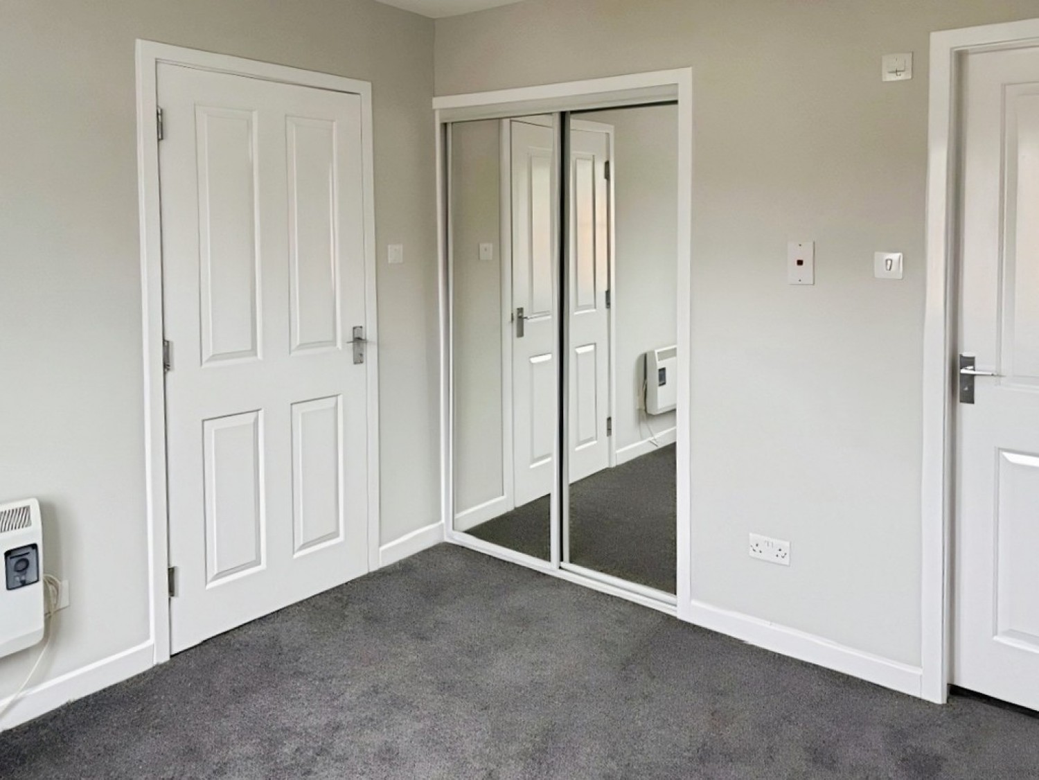 2 bedroom Flat for Letting John Neilson Avenue