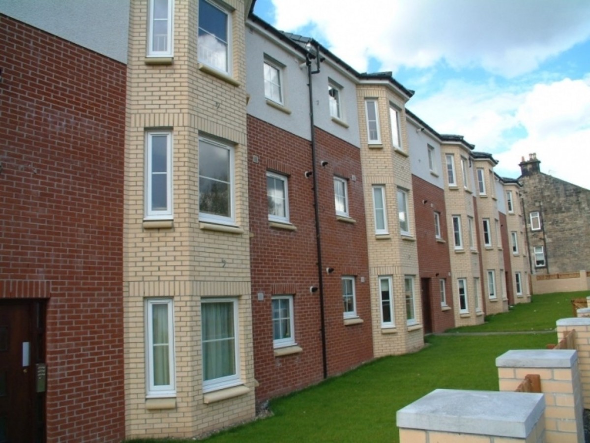 2/2, 15 Anwoth Street