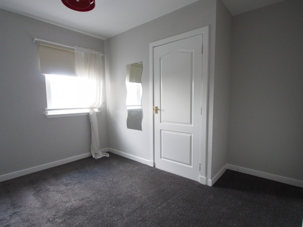 2/2, 15 Anwoth Street