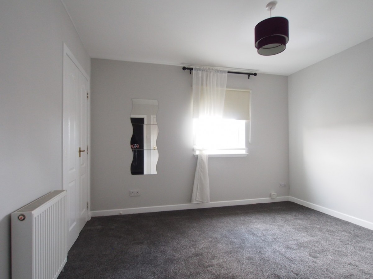 2/2, 15 Anwoth Street