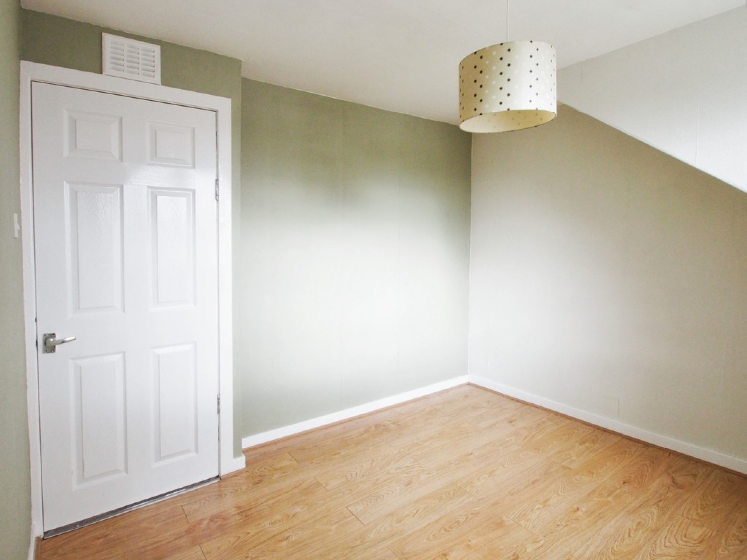 3 bedroom House for Letting 18 Cyprus Avenue