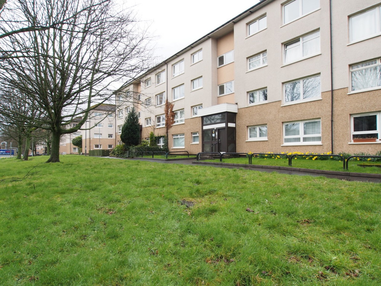 1 bedroom Flat for Letting 3/2, 16 Kennedy Path