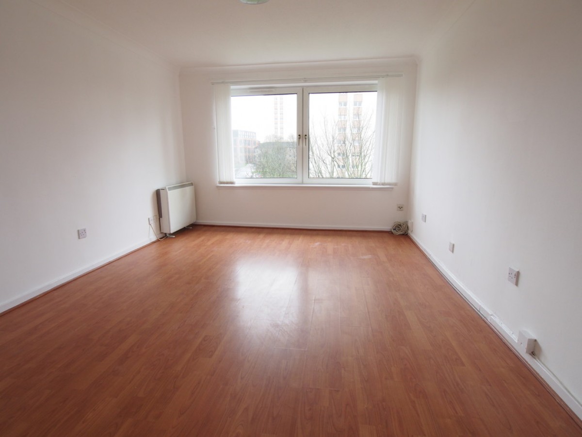 3/2, 16 Kennedy Path