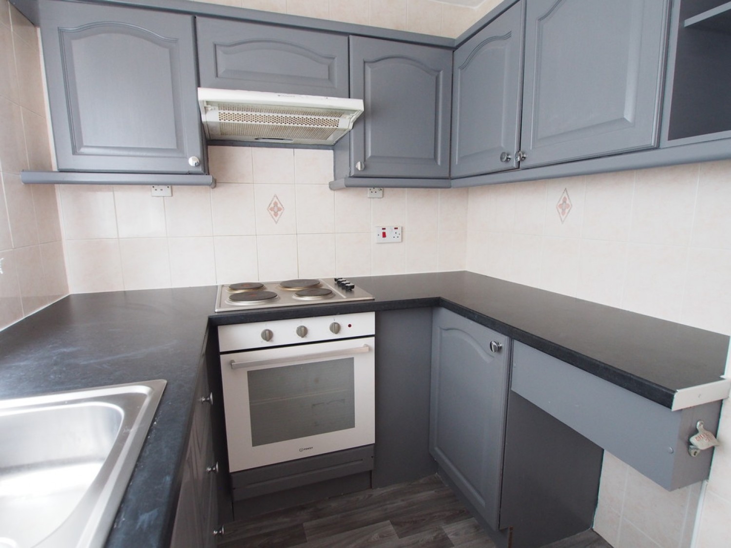 1 bedroom Flat for Letting 3/2, 16 Kennedy Path