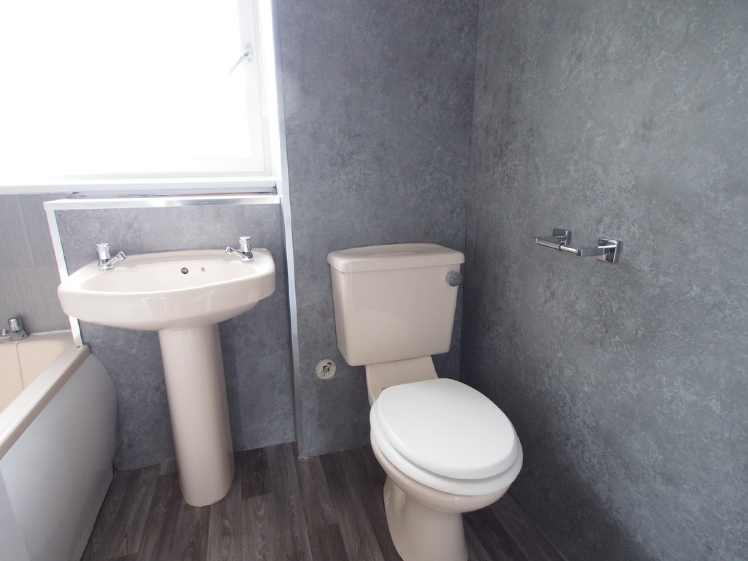 1 bedroom Flat for Letting 3/2, 16 Kennedy Path