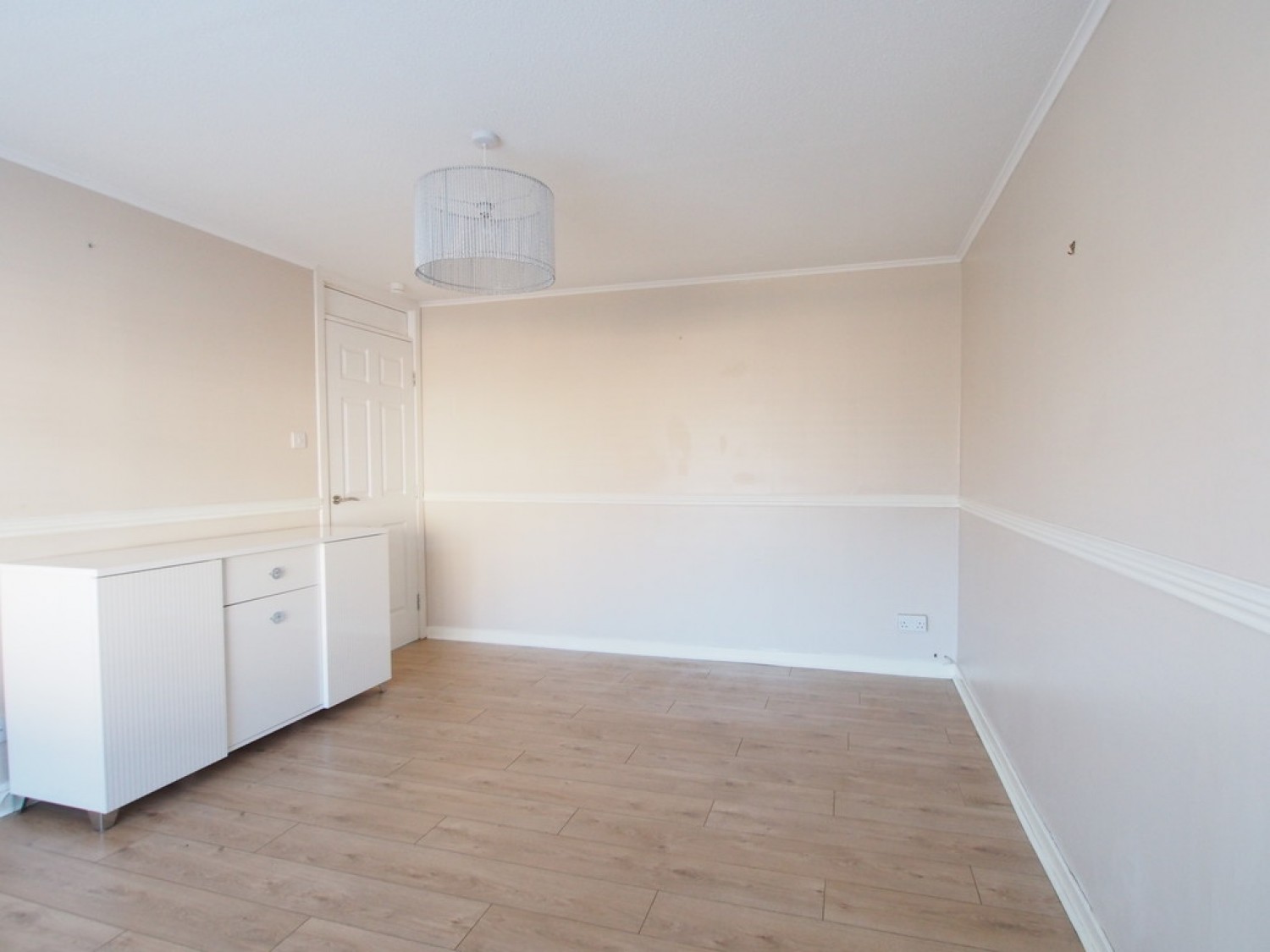 2 bedroom Flat for Letting 224 Castle Gait