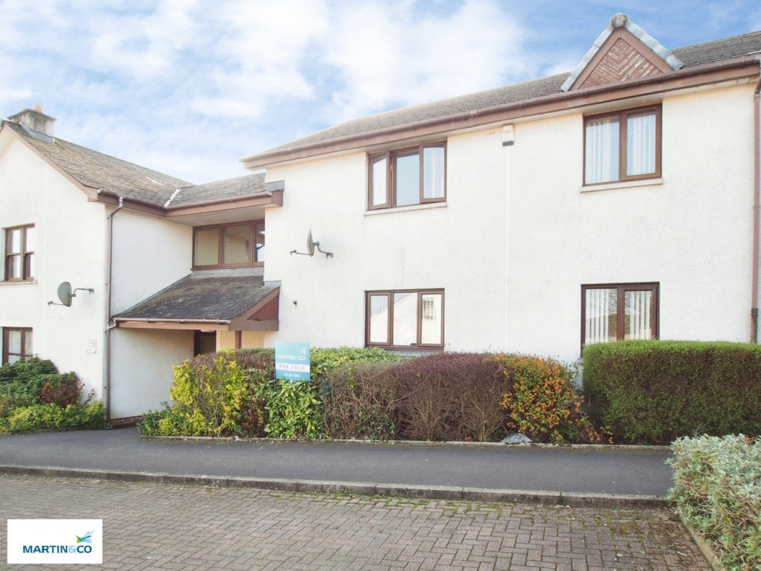 2 bedroom Flat for Sale 8 The Brae