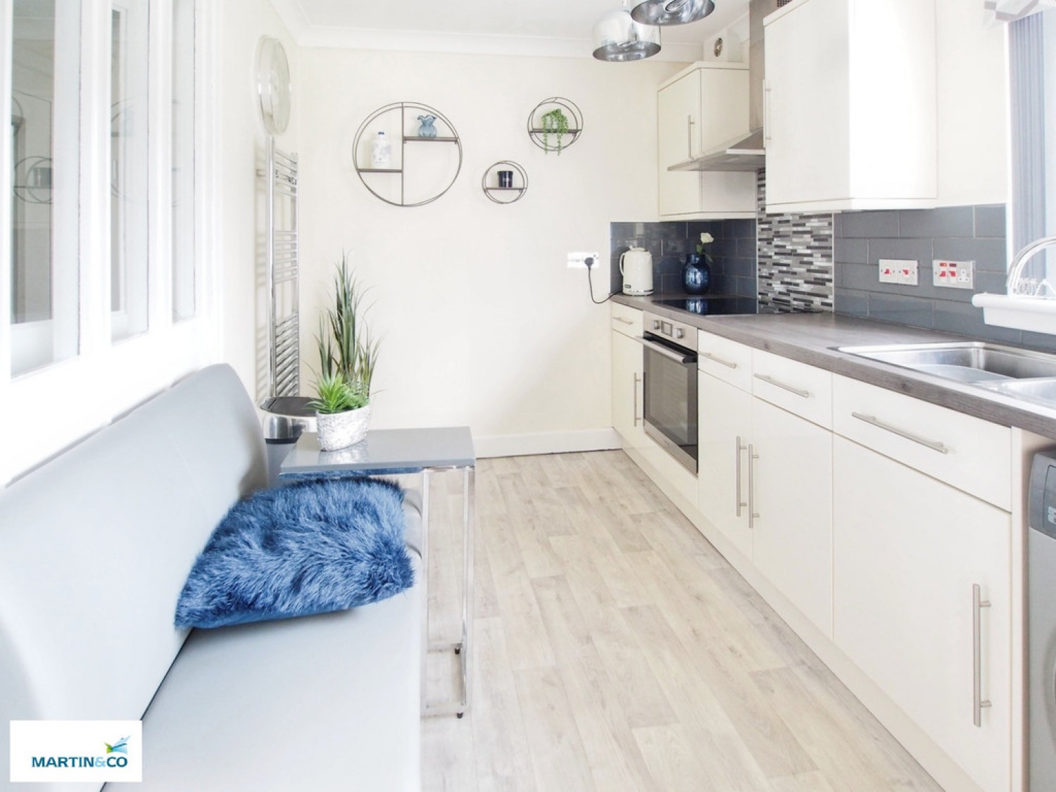 2 bedroom Flat for Sale 8 The Brae