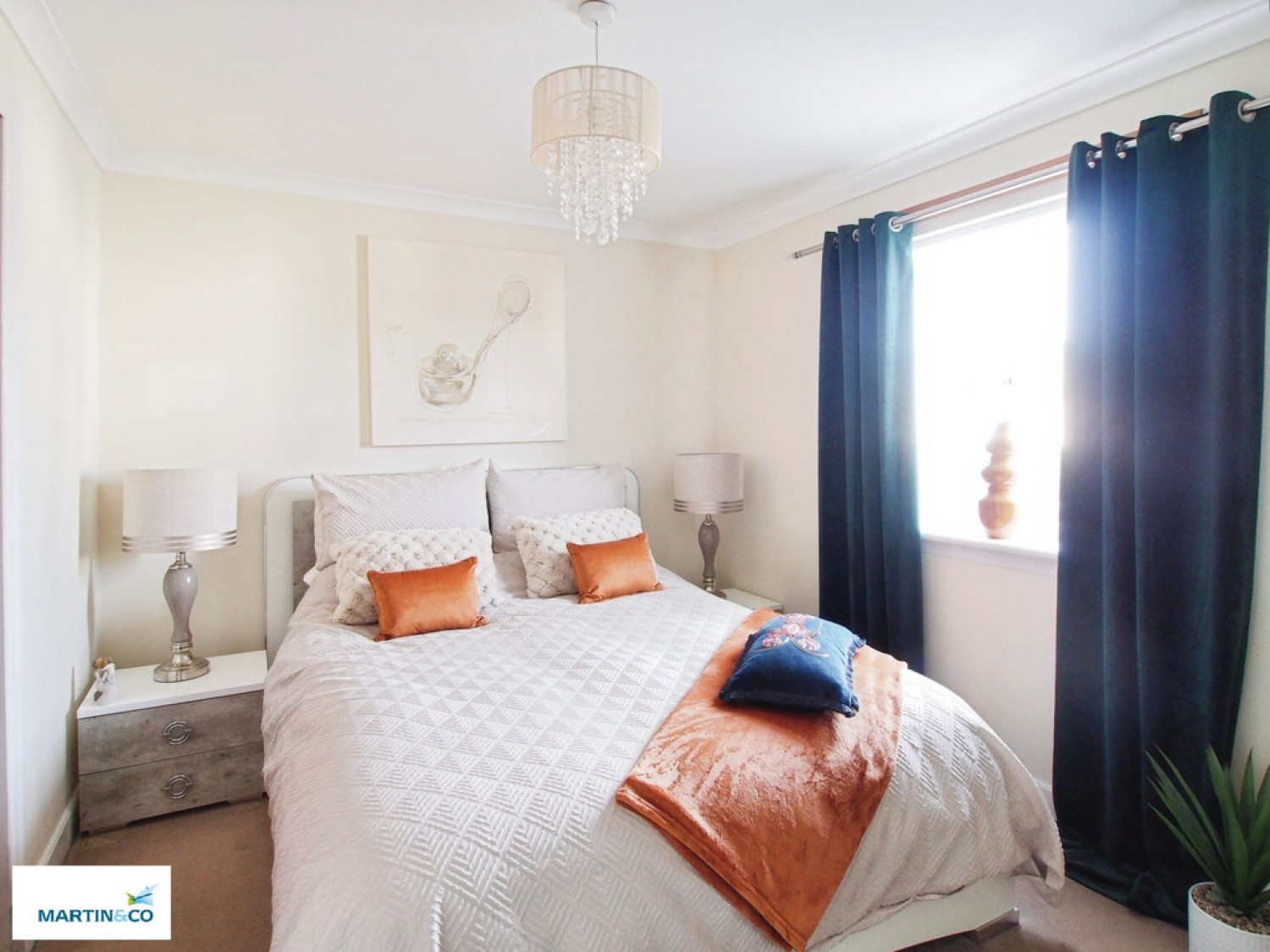 2 bedroom Flat for Sale 8 The Brae