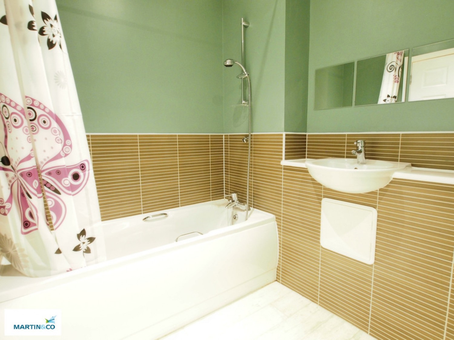 2 bedroom Flat for Sale 1/2, 8 Cardon Square