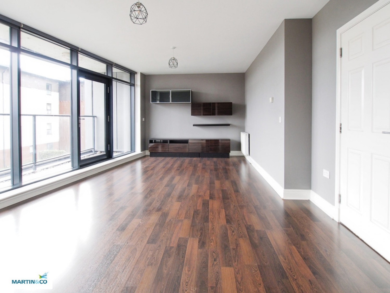 2 bedroom Flat for Sale 1/2, 8 Cardon Square