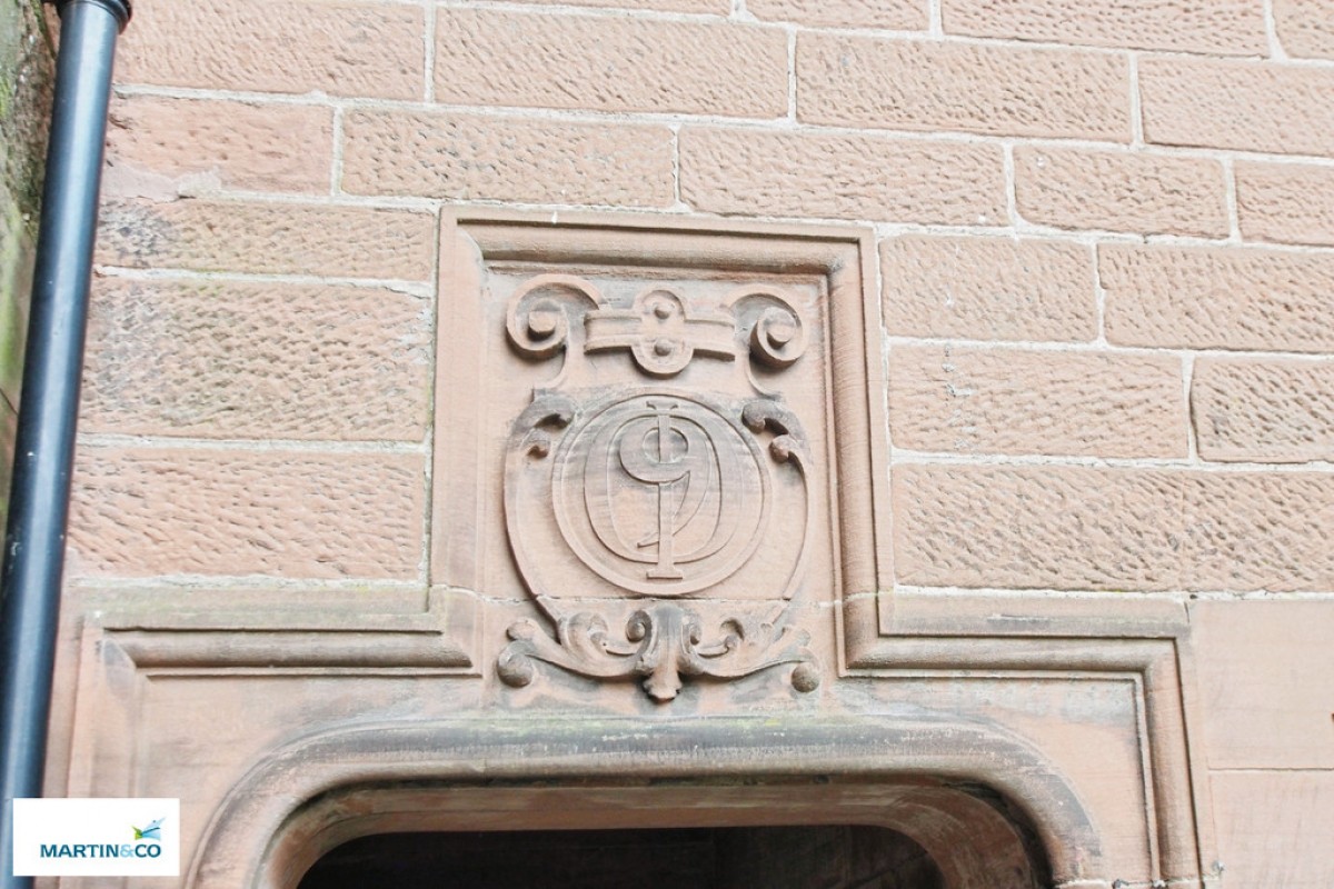 1/2, 27 Weighhouse Close