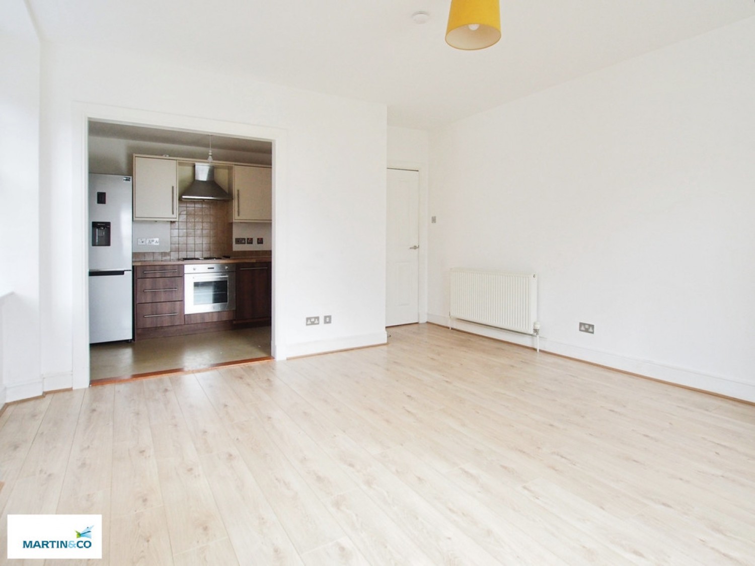 2 bedroom Flat for Sale 1/2, 27 Weighhouse Close