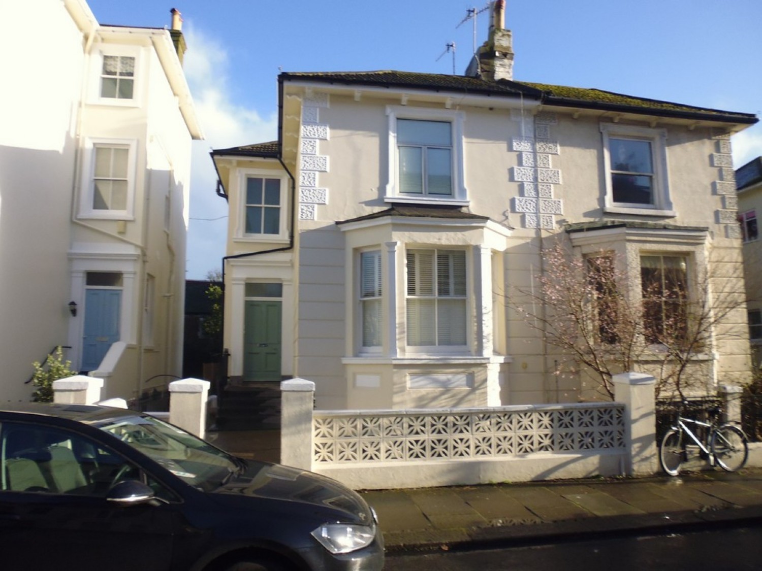 1 bedroom Flat in Hova Villas