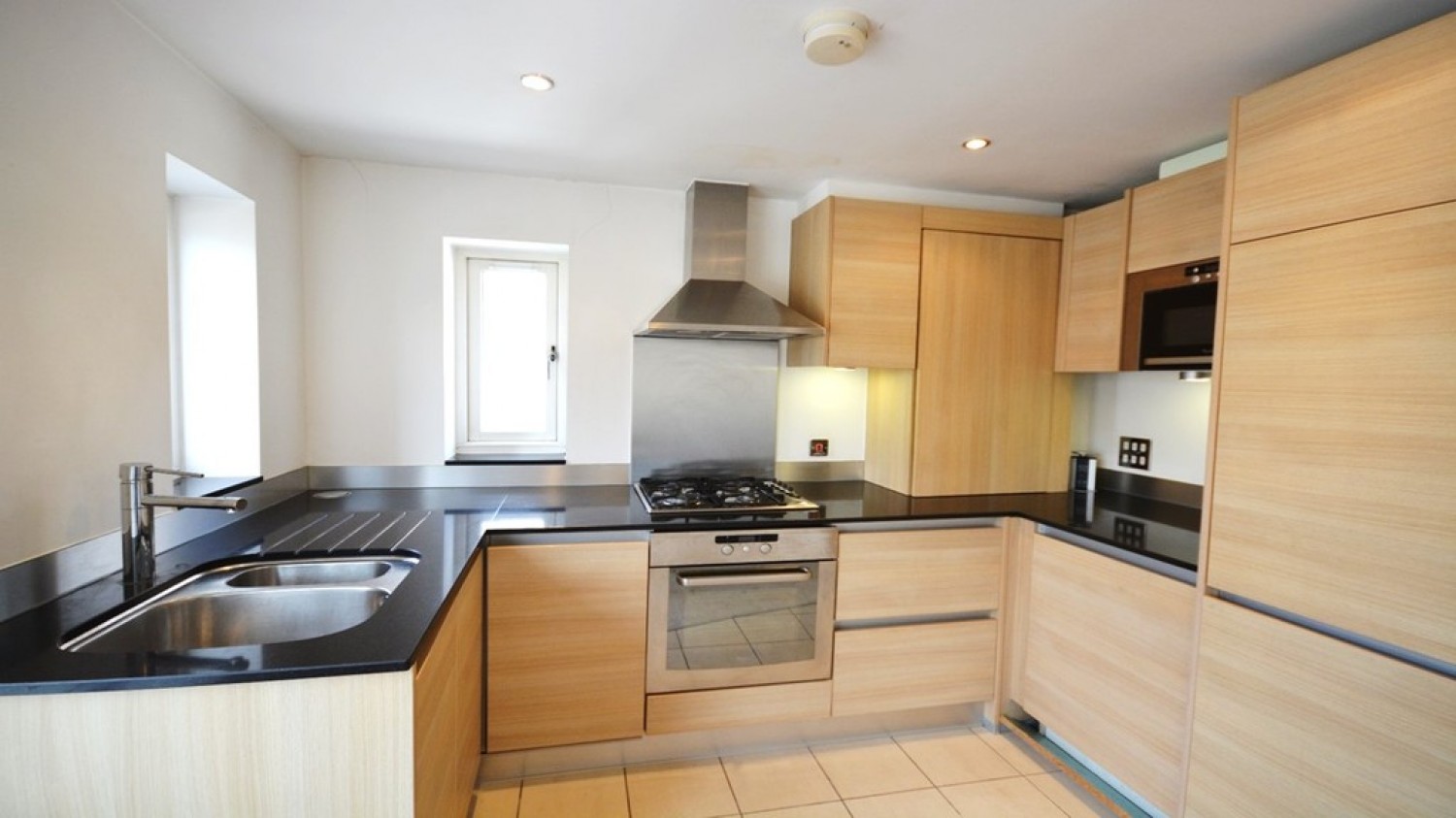 1 bedroom Flat for Letting High Street, Teddington
