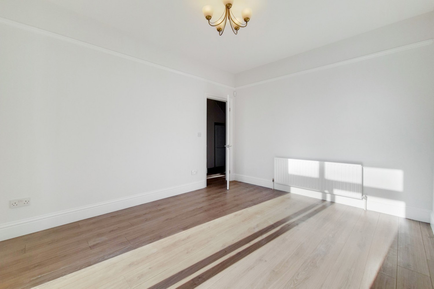 3 bedroom House for Letting Latchmere Road, Kingston Upon Thames