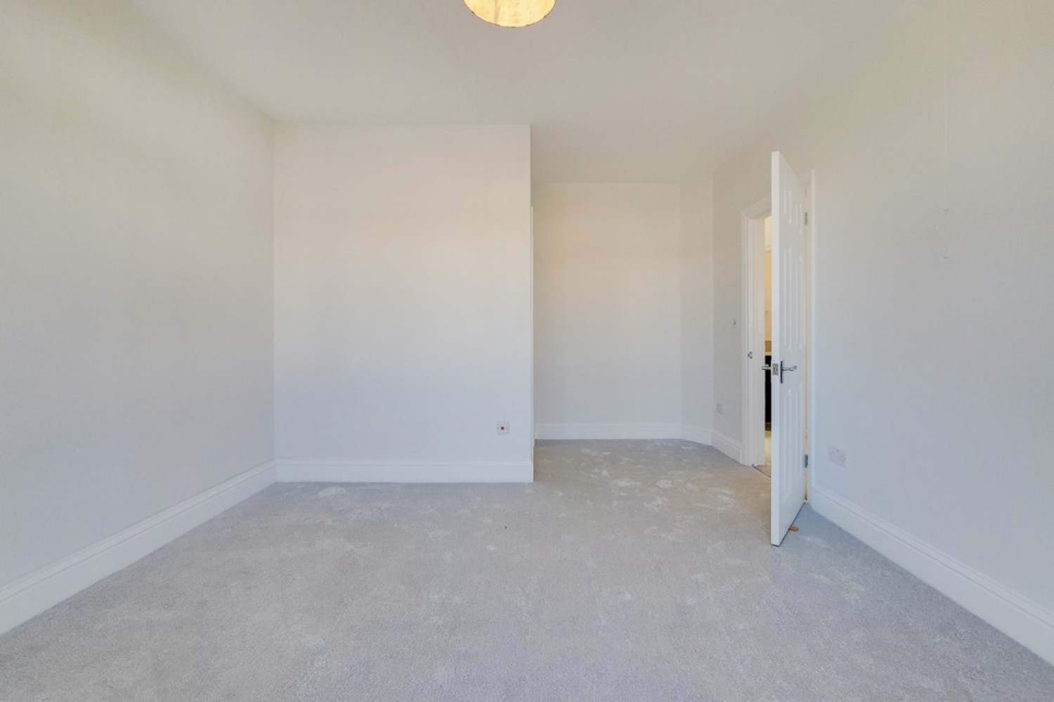 3 bedroom House for Letting Latchmere Road, Kingston Upon Thames