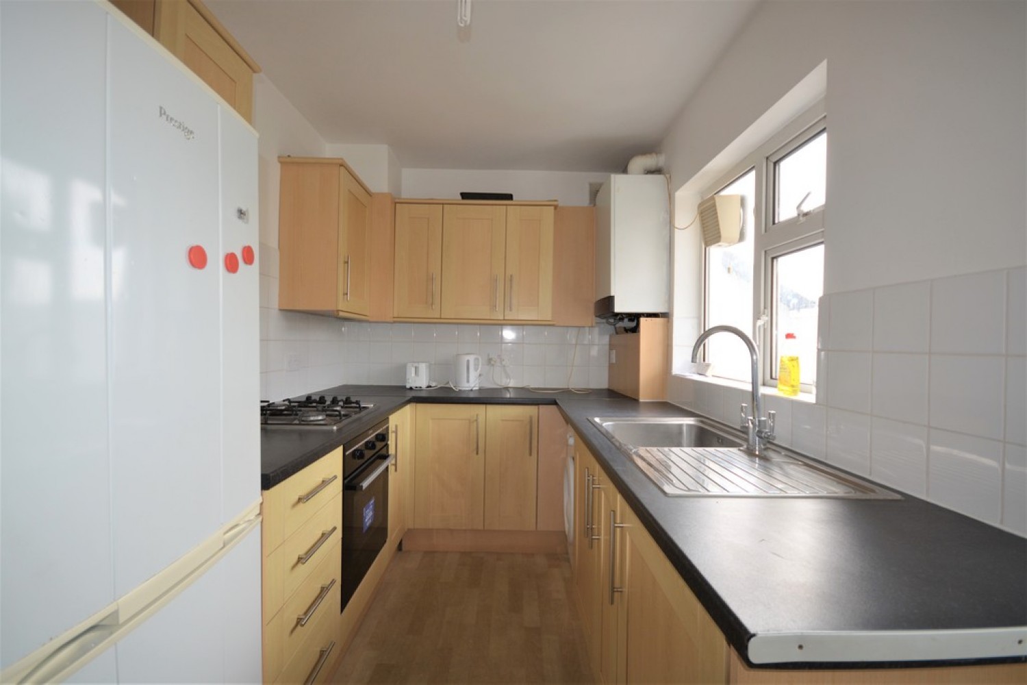 3 bedroom Flat for Letting Ham Street, Richmond