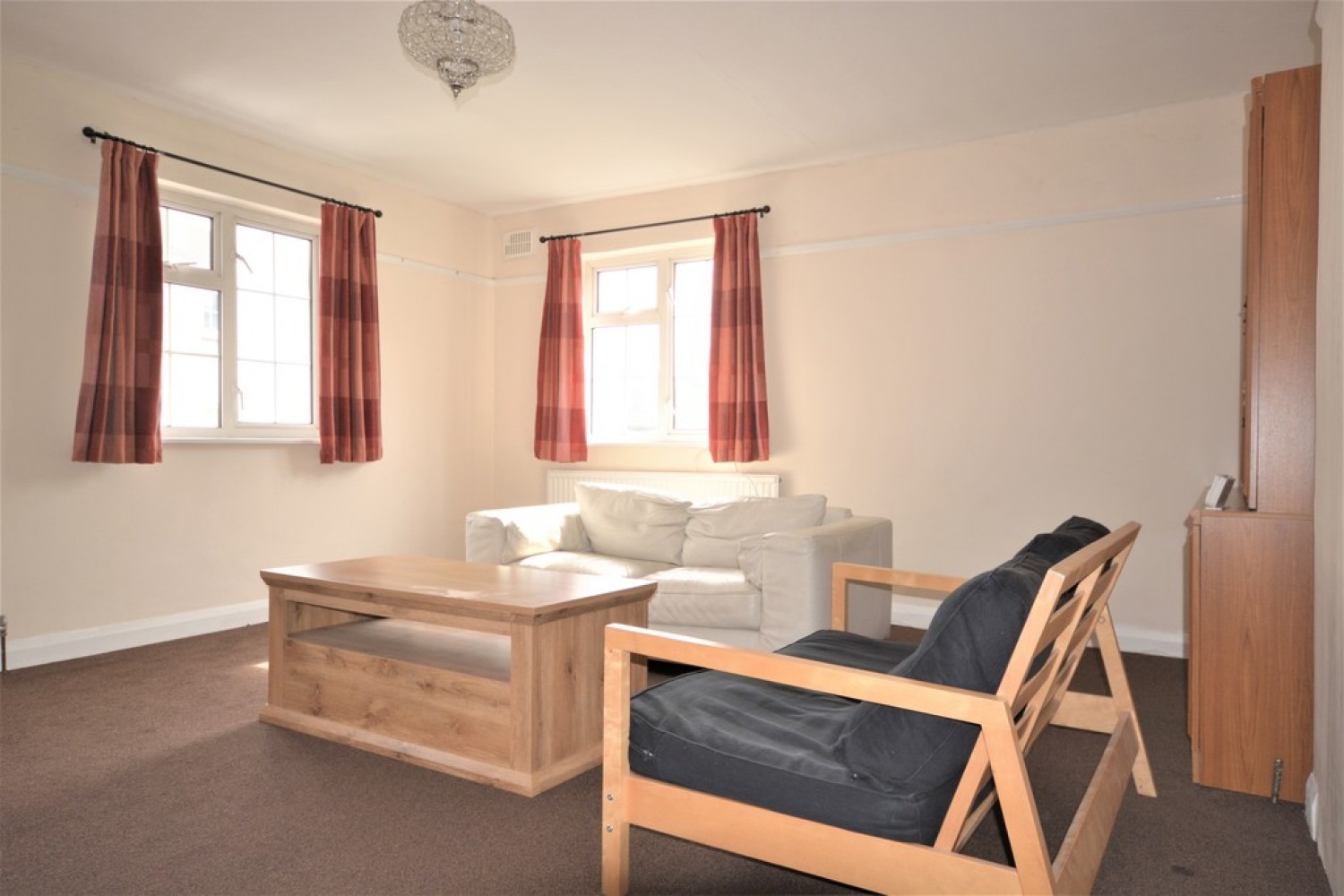 3 bedroom Flat for Letting Ham Street, Richmond